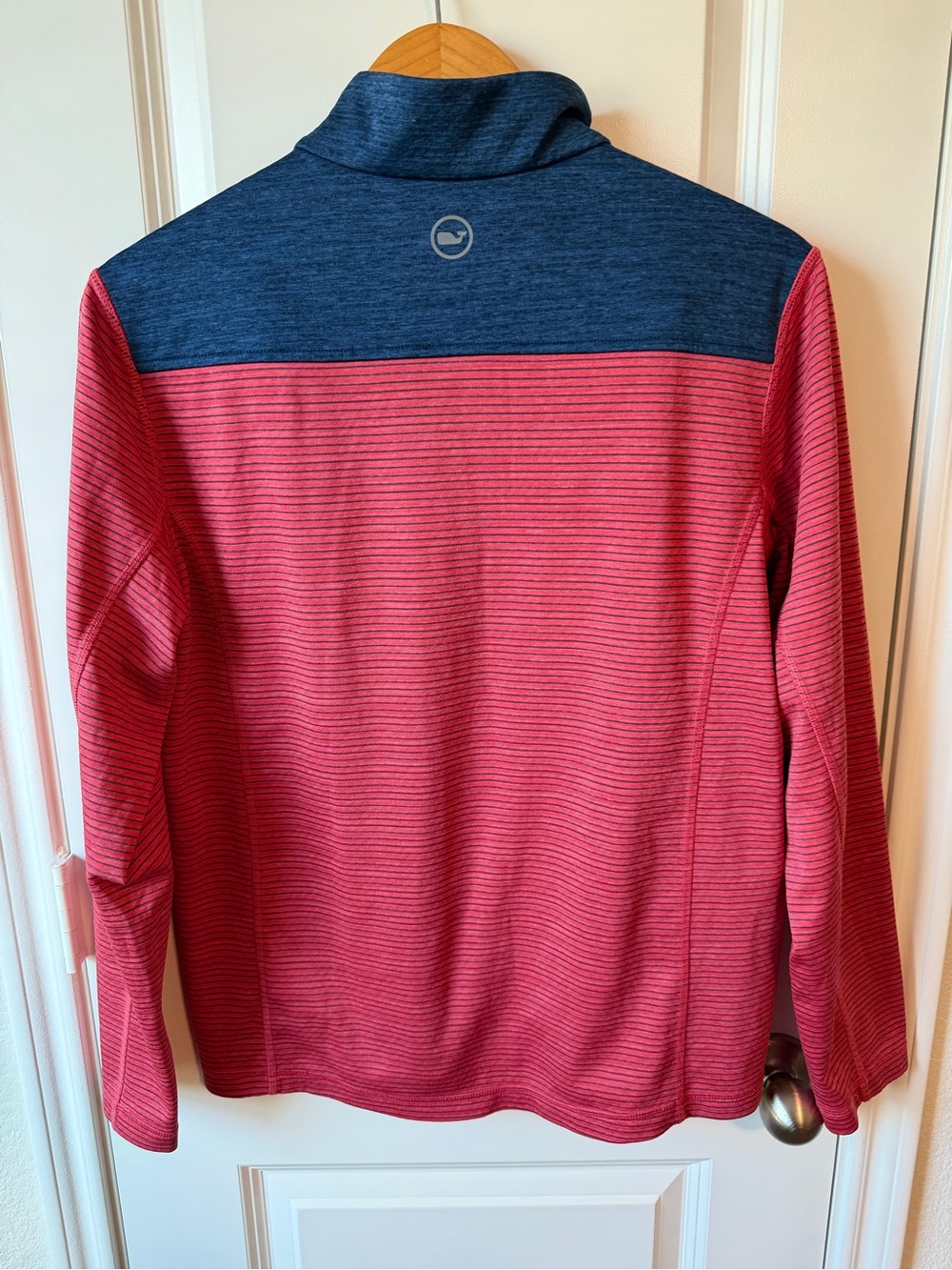 ⚡️Vineyard Vines Sankaty Performance Quarter-Zip in Coral with Navy Trim - Picture 3 of 5